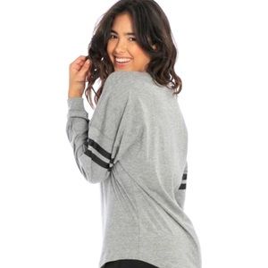 •NWT• LADIES Sporty, Crew Neck, Long Sleeve Tee!!!